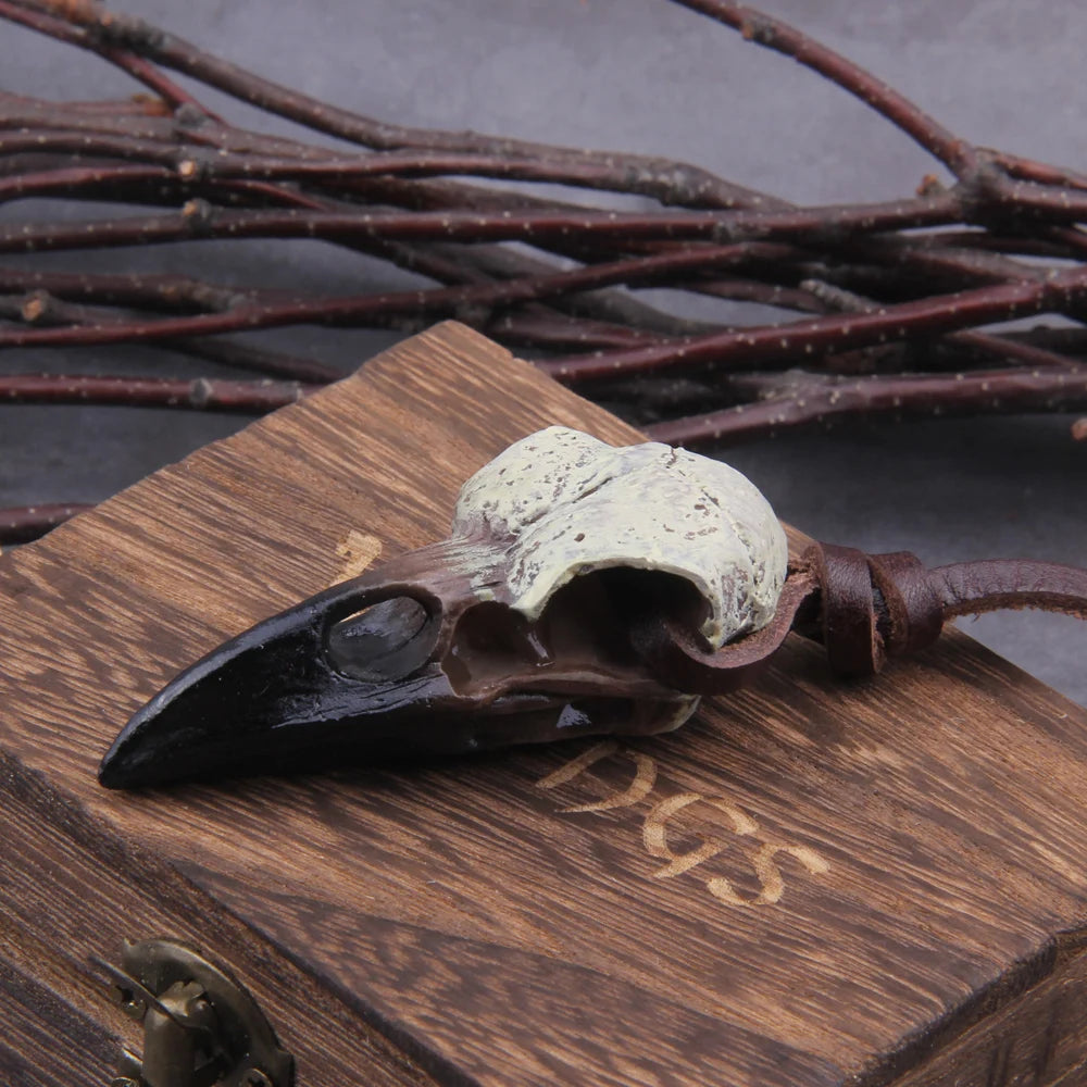 3D Goth Raven Skull Necklace Resin Replica Raven Magpie Crow Poe Gothic Gift,Halloween Raven Skull Necklace with wooden box