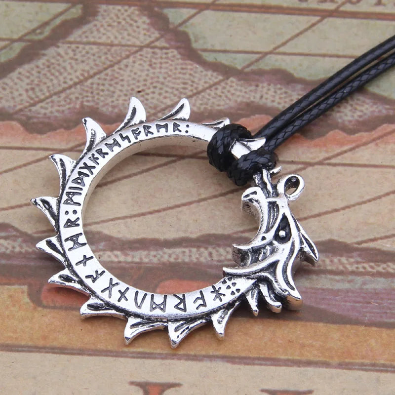 2018 Nordic Vikings Vegvisir round dragon pendant necklace for men gift with stainless steel chain