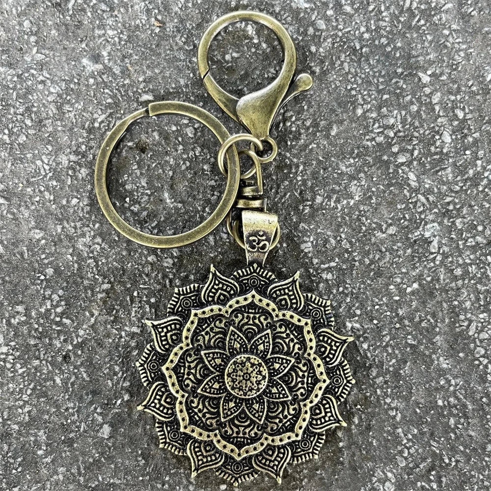 1pcs mandala YOGA keychain OM amulet Pendant Keyring Paracord Rope Norse Pirates Rune Valknut Amulet Jewelry Gift