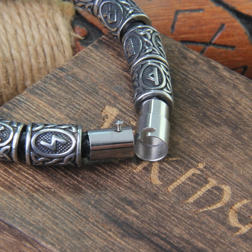 Stainless steel Runes Beads Men Bracelet Viking Rune Bracelet Fashion Charm Beads Bracelet wooden box
