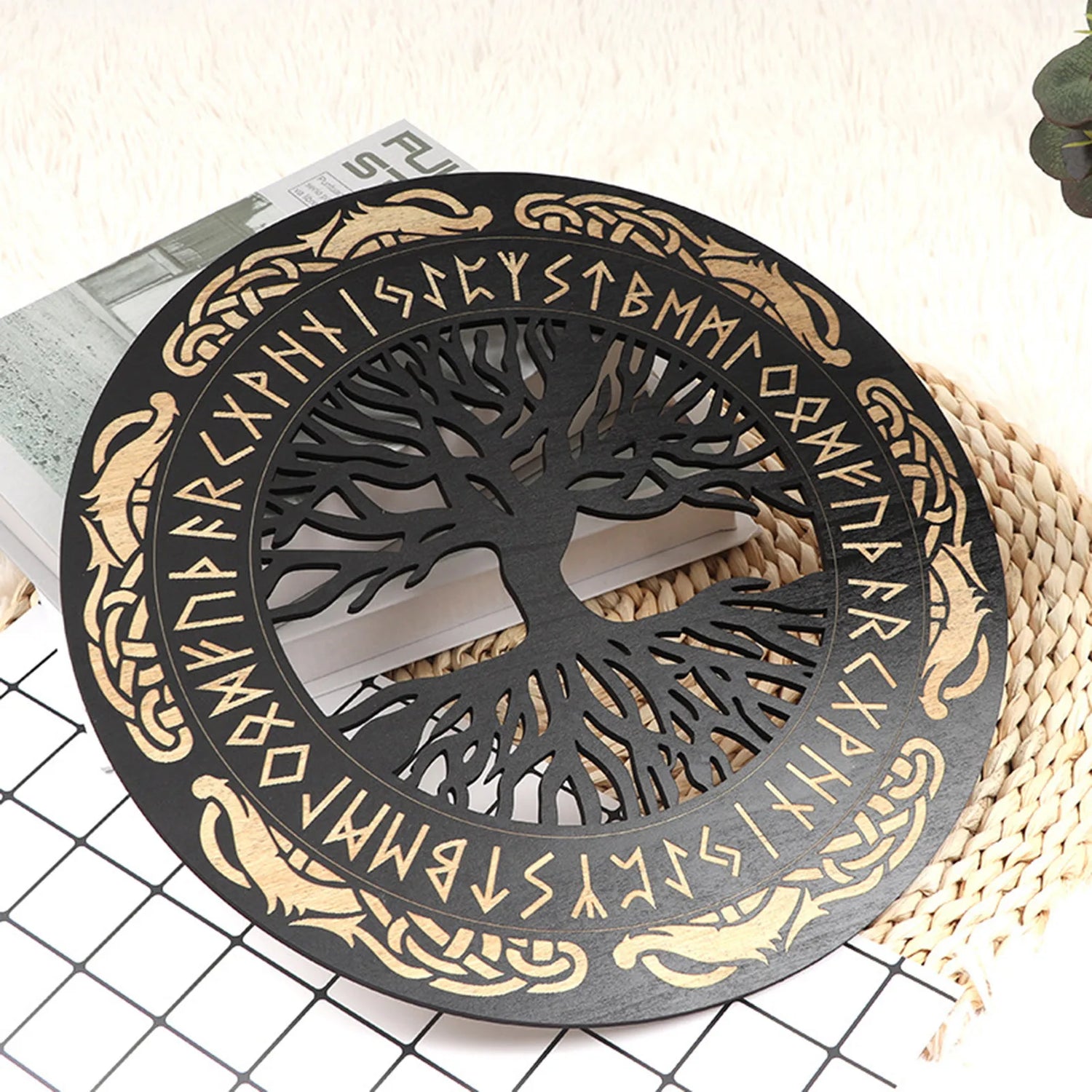 4PCS Set Round Wall Art Nordic Viking Runes Wooden Wall Decor Celtic Family Trees Viking Decor Amulet Sign Home Office Decor