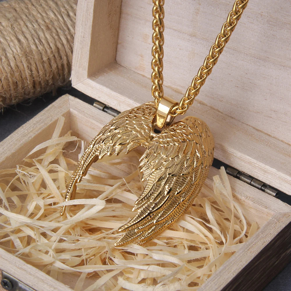 Classic Angel Wings Pendant necklace For Man Stainless Steel Good Detail Fashion Jewelry with wooden box as gift