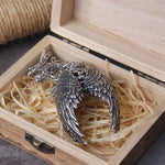 Classic Angel Wings Pendant necklace For Man Stainless Steel Good Detail Fashion Jewelry with wooden box as gift