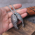Classic Angel Wings Pendant necklace For Man Stainless Steel Good Detail Fashion Jewelry with wooden box as gift