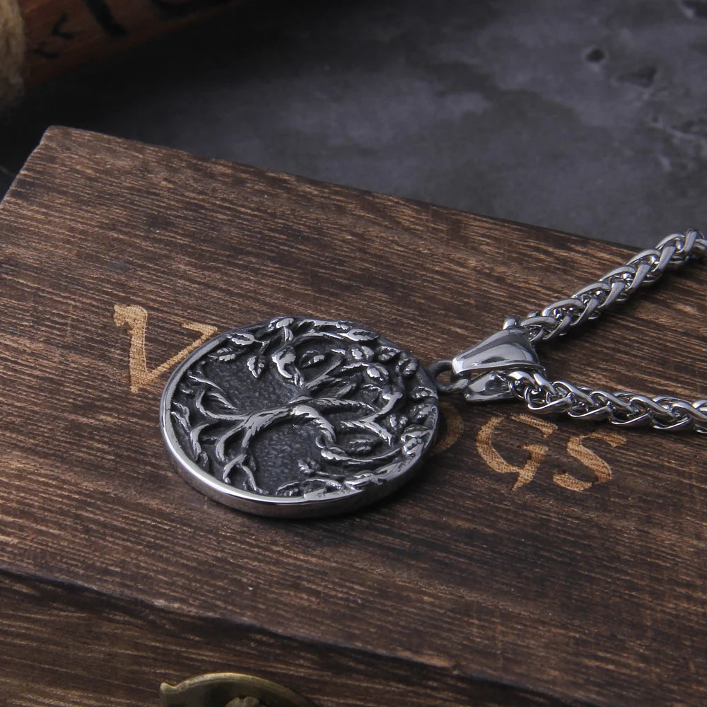 Tree of Life Amulet Stainless Steel Mens Necklac Simple Elegant Charm for Male Boyfriend Biker Jewelry Creativity Gift Wholesale