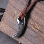 VIKING NECKLACE WITH WOLF FANG PENDANT