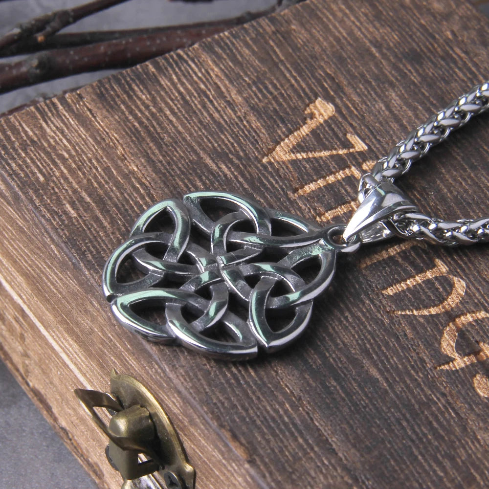 stainless steel Irish Celtics Knot Pendant Necklace Simple Fashion Jewelry Silver Color Magic Wicca Viking Necklace for Female