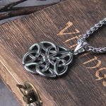 stainless steel Irish Celtics Knot Pendant Necklace Simple Fashion Jewelry Silver Color Magic Wicca Viking Necklace for Female