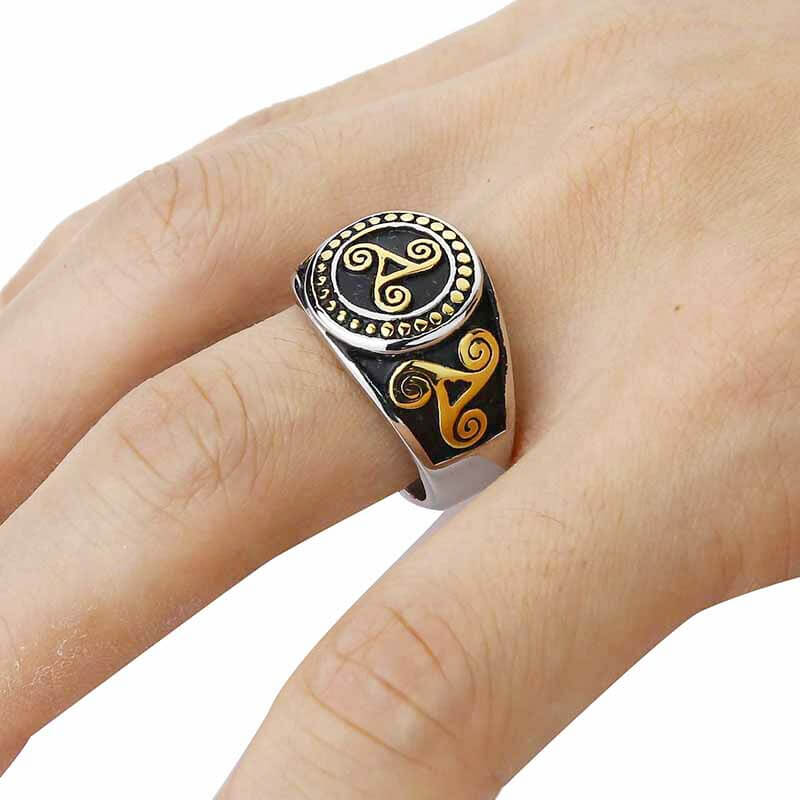 Celtic Triskele Ring