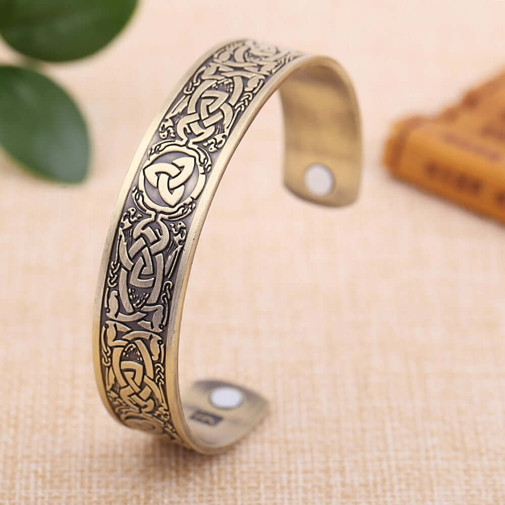 Celtic Triquetra Arm Ring