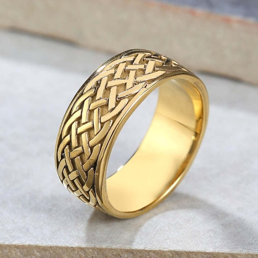 Celtic Spiral Knot Ring