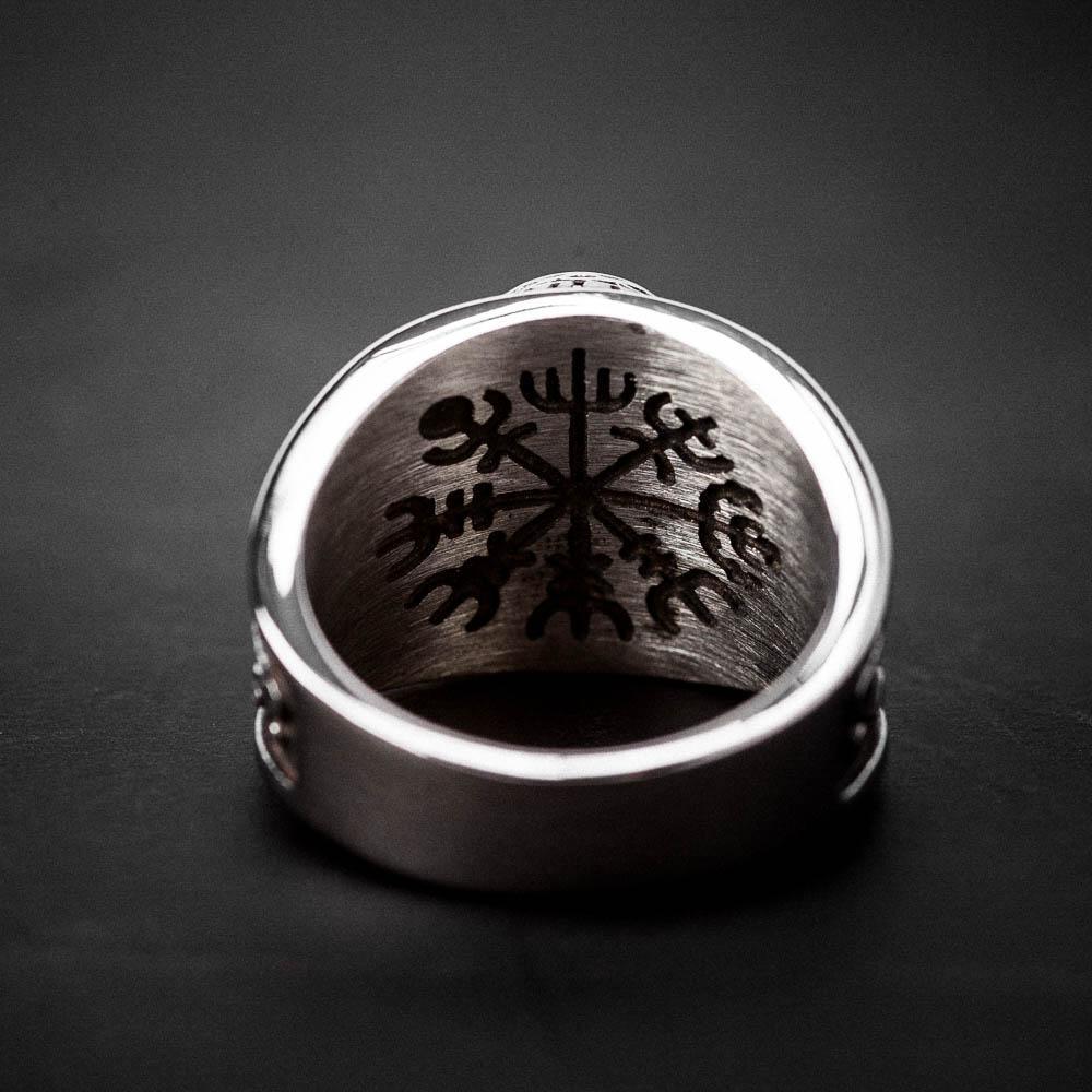 WOLF AND RAVEN VEGVISIR BLOOD RING