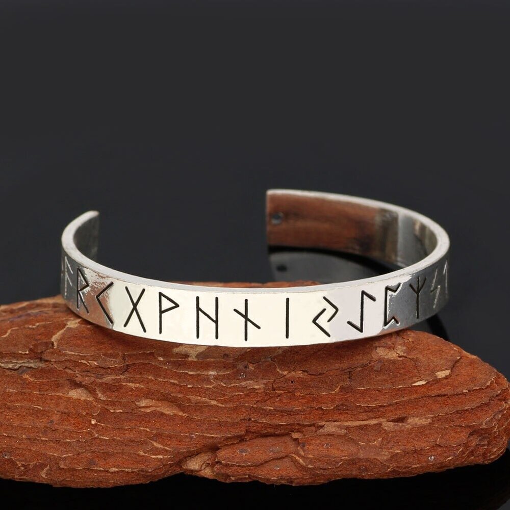 Viking Runes Armring
