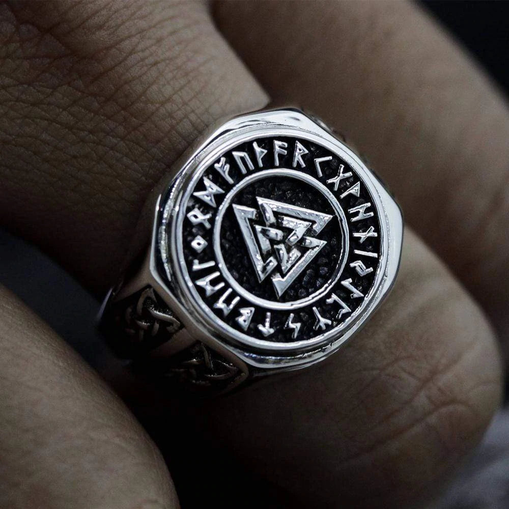 VIKING RING - HONOR OF VALKNUT