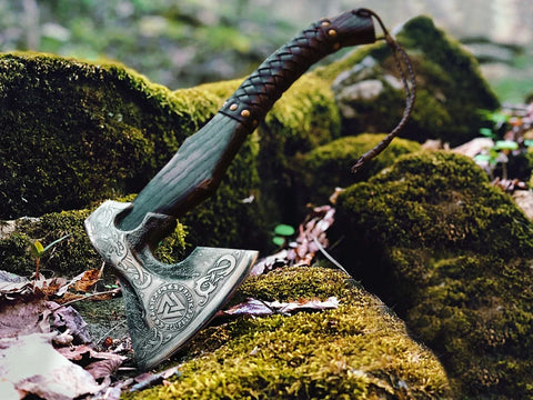 Viking Axe "VALKNUT" Forged Carbon Steel