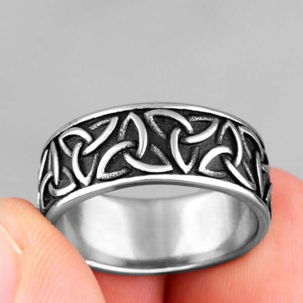 Celtic Knot Trinity Ring