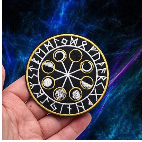 Large Viking Compass (Vegvisir) Iron-On Patch - Embroidered Icelandic Norse Rune Symbol